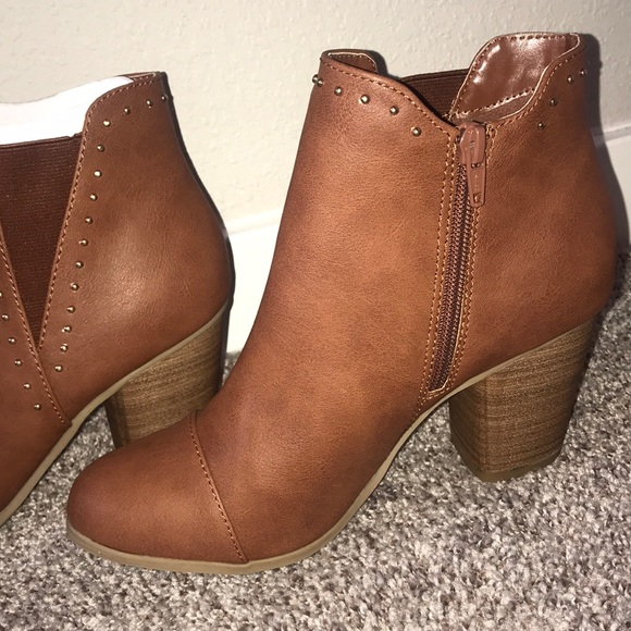 LC Lauren Conrad Shoes - Lauren Conrad booties